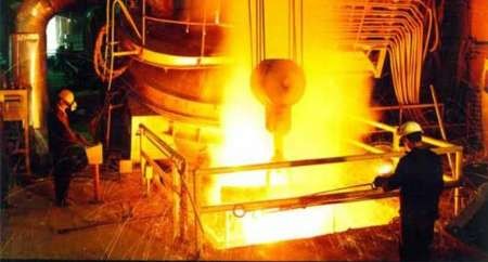 فولاد مبارکه 50 درصد از فولاد و مواد اولیه 3 هزار کارخانه کشور را تامین می کند