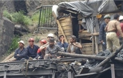 مشکلات بیمه و حقوق کارگران معدن یورت حل شده است