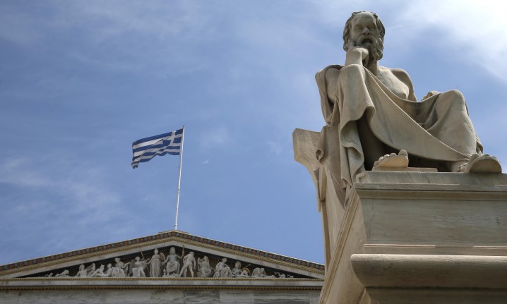 وزیر اقتصاد یونان بودجه را تقدیم مجلس کرد