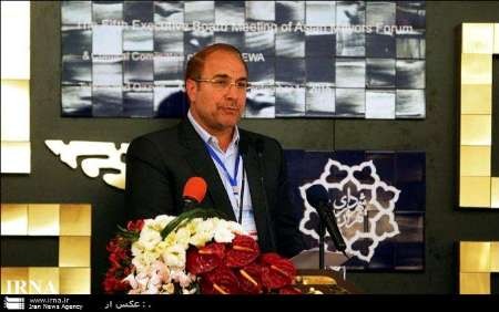 شهردار تهران: اقتصاد مقاومتی در دوران پساتحریم ضرورت بیشتری دارد