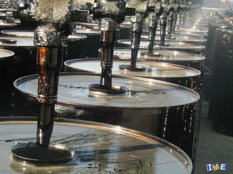 رونق معاملات فرآورده های نفتی در بورس کالا
