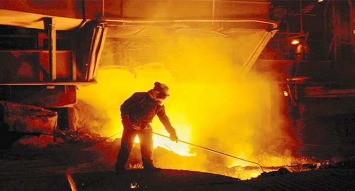 تامین مالی ۱۳۰ میلیون یورویی بانک صنعت و معدن برای تولید مواد اولیه بخش فولاد در بندرعباس