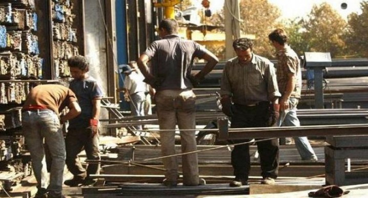 انحصار و احتکار فولاد توسط برخی کارخانجات سبب گرانی آهن شد