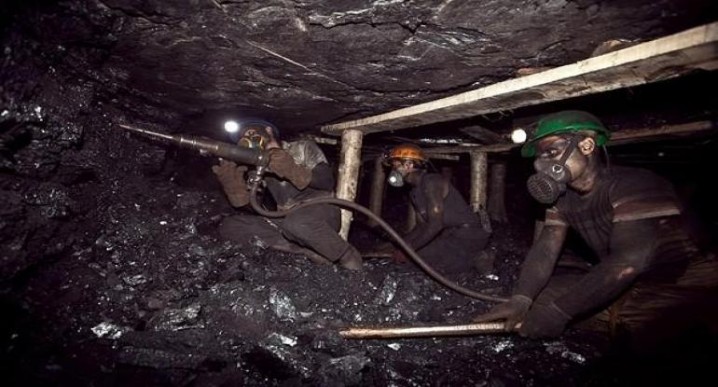 شرکت زغال‌سنگ کرمان در آستانه ورشکستگی