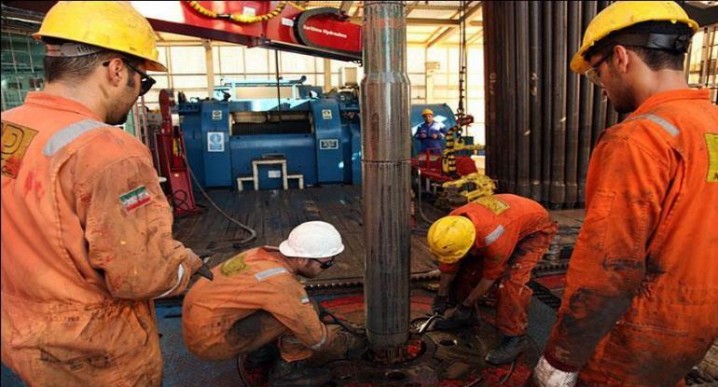 صادرات نفت ایران در ماه آوریل به 2.3 میلیون بشکه در روز رسید