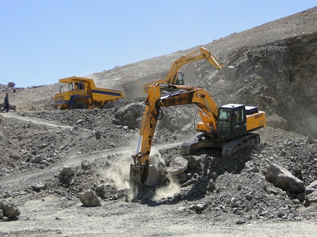 فعالیت بزرگترین معدن باریت ایران در مریوان
