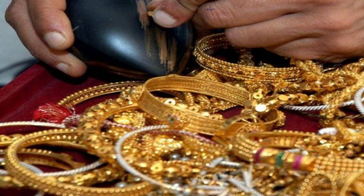 هشدار نسبت به قاچاق گسترده مصنوعات طلا و جواهر