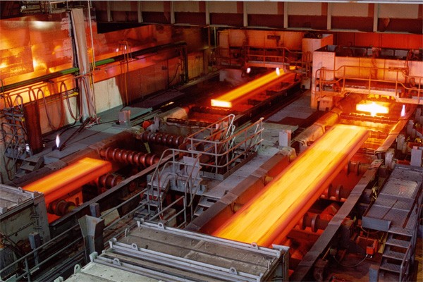 فروش ٩۵۵ میلیارد تومانی فولاد خوزستان در یک ماه