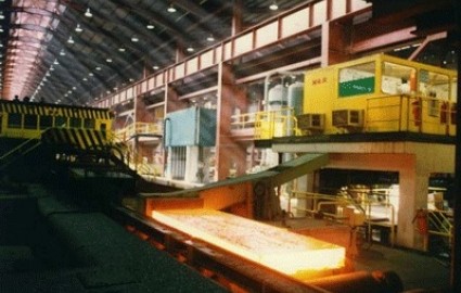 کاهش نزدیک به یک درصدی تولید فولاد ایران در ۱۱ ماه ۲۰۱۵