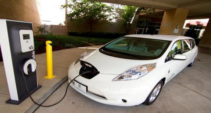 خودروهای برقی ارزان‌تر باعث سقوط بازار نفت خواهد شد