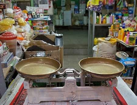 رئیس اتحادیه بنکداران مواد غذایی تهران: کالا به اندازه کافی در بازارهست