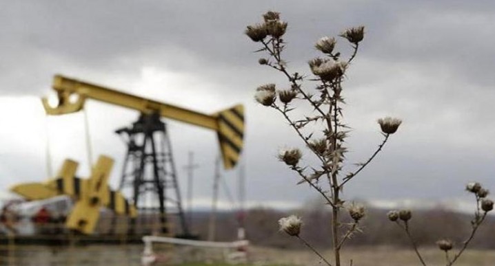 روسیه تولید نفت را ١٠٠ هزار بشکه کاهش داد