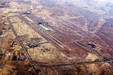 دعوت از فعالان اقتصادی برای سرمایه گذاری در منطقه آزاد شهر فرودگاهی امام(ره)