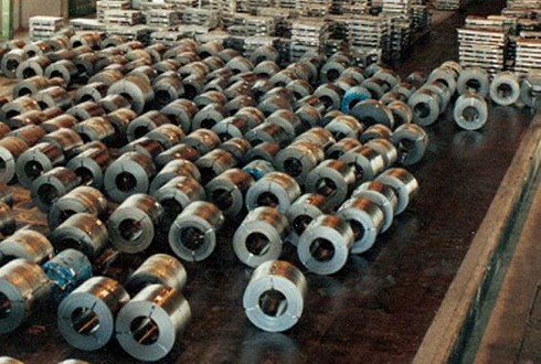 ایران با تولید 18.5 میلیون تن فولاد خام رکورد شکنی می کند