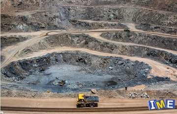 فلات مرکزی ایران با ۵۵ هزار تن سنگ آهن به بورس کالا می آید