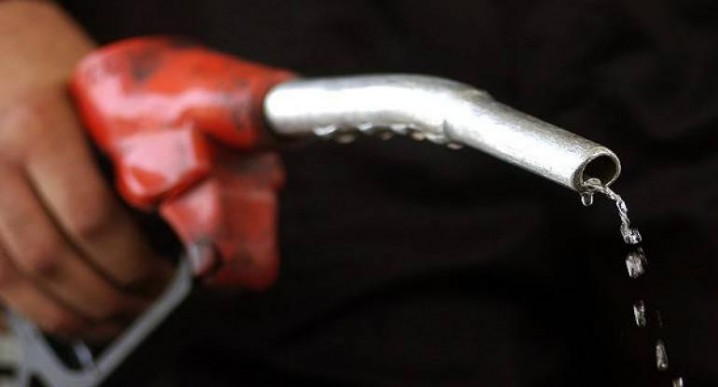 تحریم‌های نفتی ایران قیمت بنزین در آمریکا را بالا می‌برد