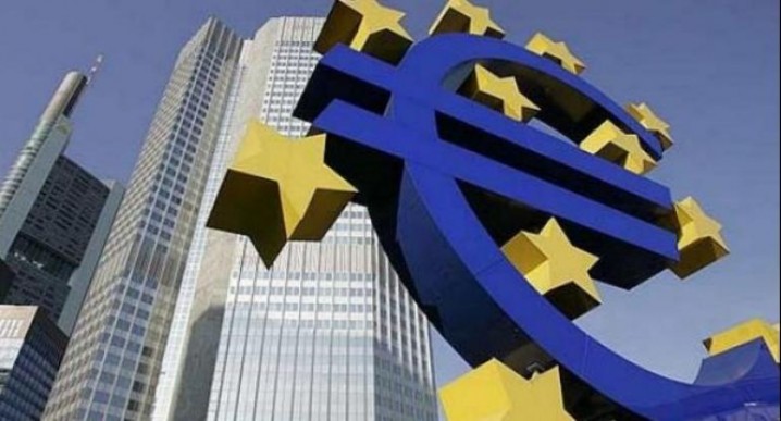 کاهش بیشتر نرخ بهره بانکی در اروپا نابرابری دستمزدها را حل می‌کند
