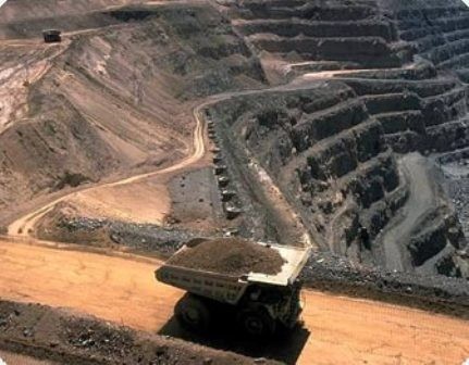 بخش معدن وصنایع معدنی حدود 50 میلیارد دلار سرمایه گذاری خارجی نیاز دارد