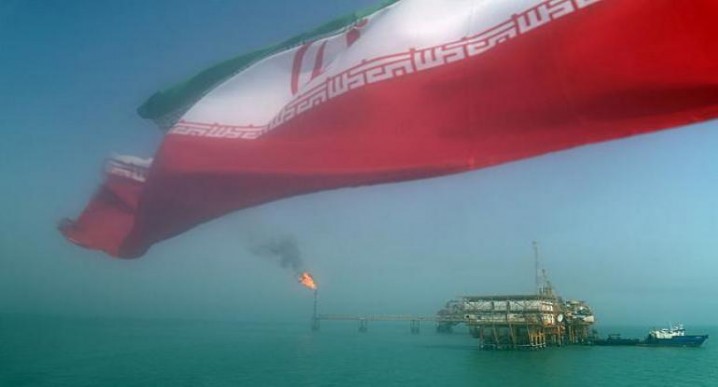 قیمت نفت ایران به ٥٥ دلار نزدیک شد