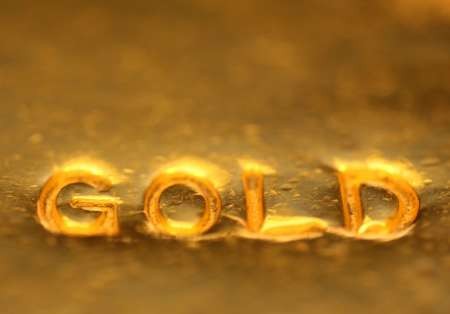 رویترز: قیمت جهانی طلا کاهش یافت/پیش بینی کاهش نرخ به زیر هزار دلار