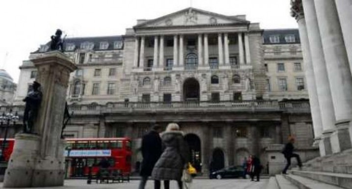نرخ بهره نیم درصدی بین بانکی در انگلیس هفت ساله شد