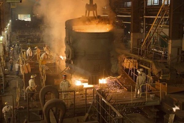 تعلل دولت در تعیین تکلیف مجوزهای غیراقتصادی صنعت فولاد
