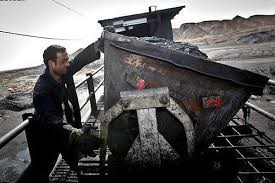 تعیین تکلیف وضعیت زغال سنگ یکی از چالش های بزرگ استان کرمان