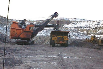 استخراج 2.5 میلیون تن مواد معدنی از معادن چهارمحال و بختیاری