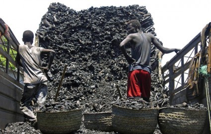 ادعای دست داشتن ایران در قاچاق ذغال سنگ از سومالی