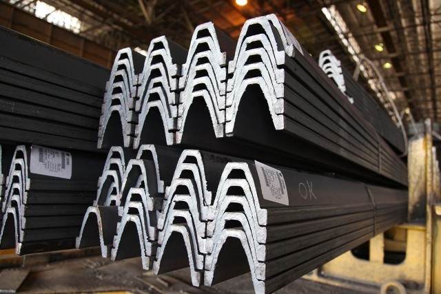 ضرب العجل مجلس برای رفع مشکلات صنعت فولاد کشور/صنعت فولاد متولی مشخصی ندارد