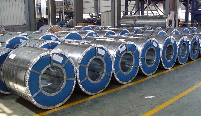تلاش کشورها برای کاهش واردات فولاد چینی